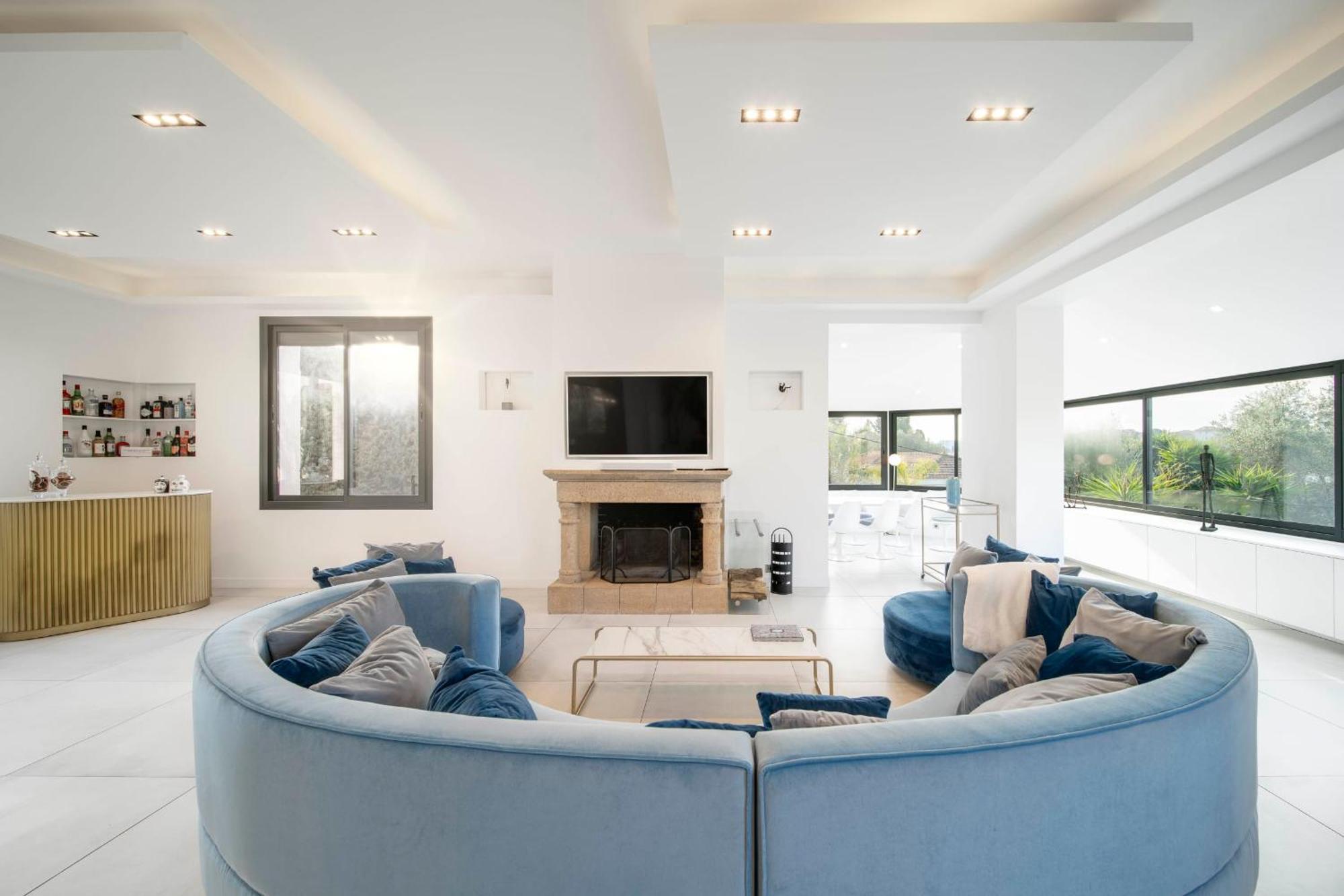 Ref 2134 - - Magnificent For Rent Cannes