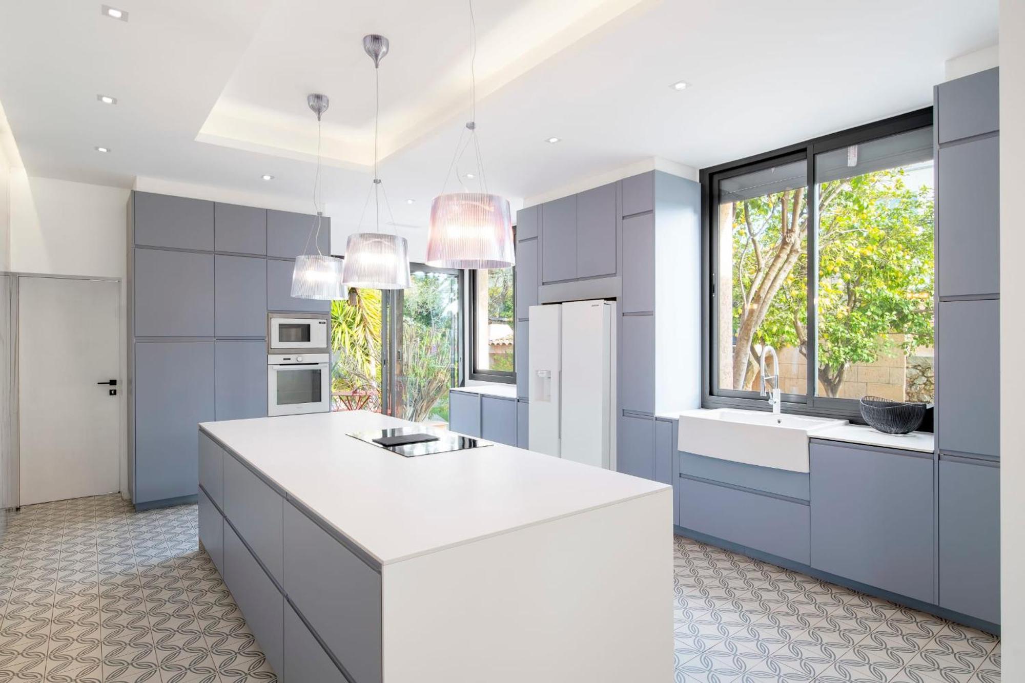 Ref 2134 - - Magnificent For Rent Villa