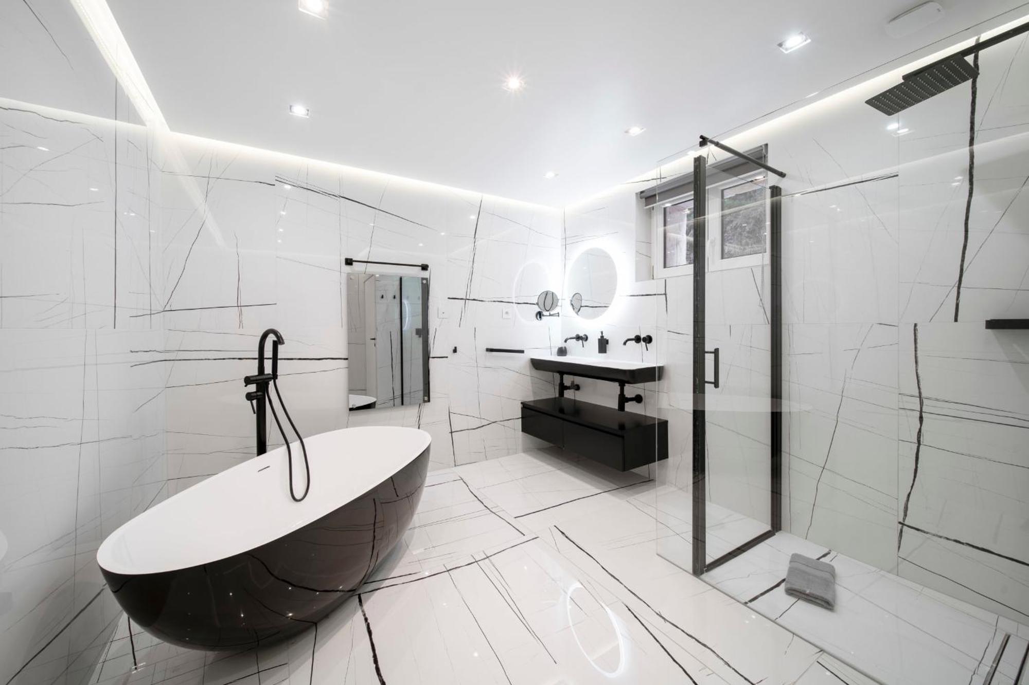 Villa Ref 2134 - - Magnificent For Rent *