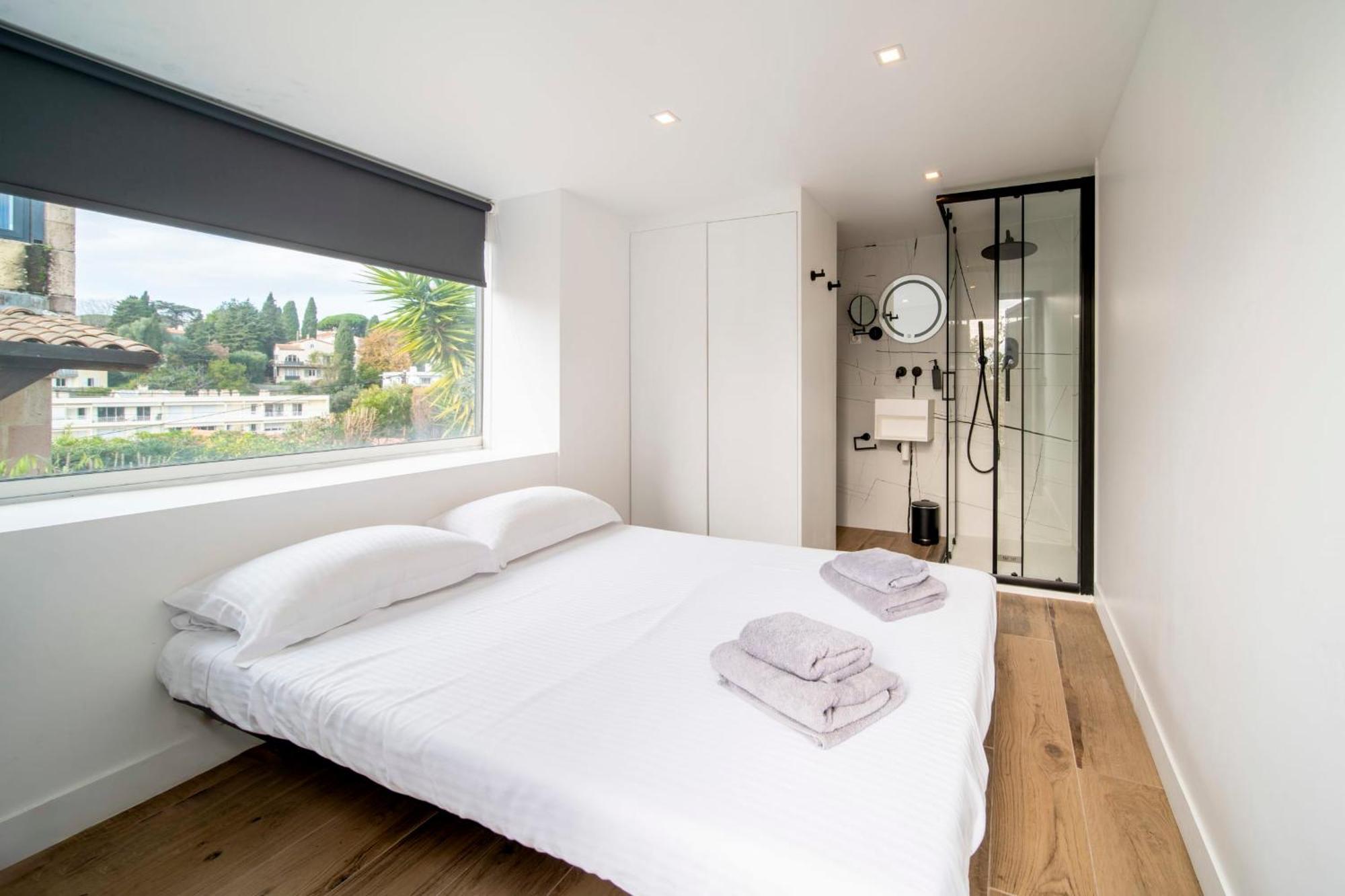 Ref 2134 - - Magnificent For Rent Villa