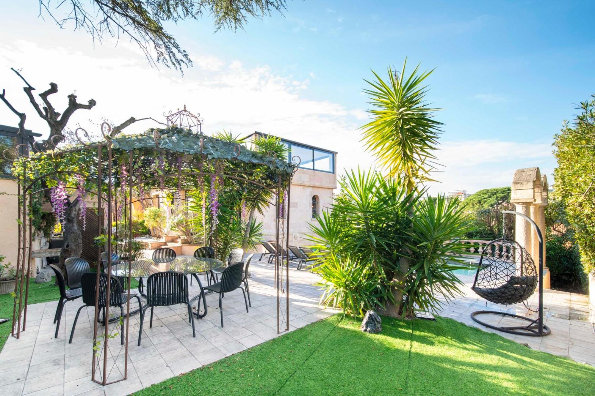 Ref 2134 - - Magnificent For Rent Villa *
